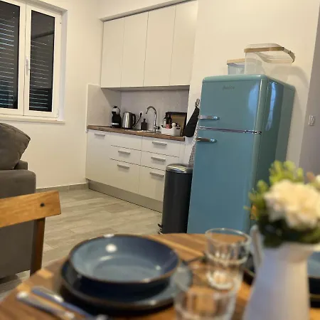 Azure Apartament