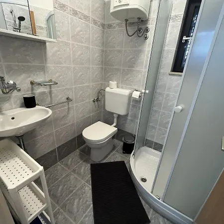 Azure Apartament *
