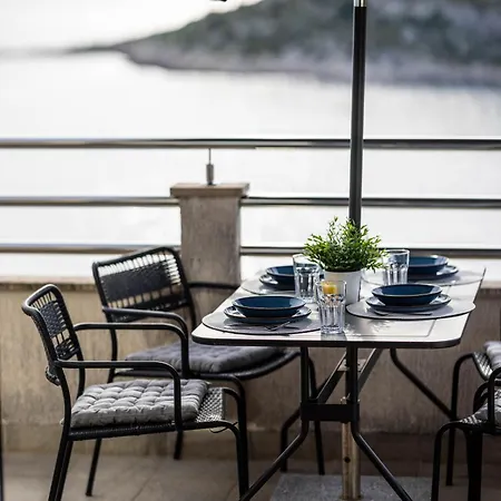 Διαμέρισμα Azure Ražanj